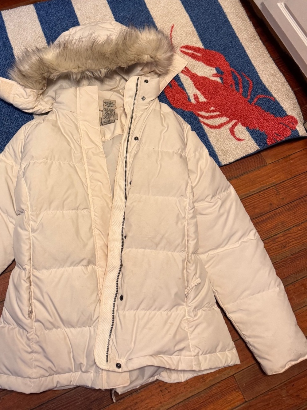 Like new LL bean Women's Ultrawarm Jacket size medium